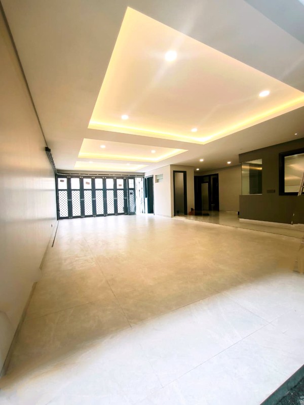 DIJUAL RUMAH BARU GRESS HIGH SPEC COZY HOME 3 LANTAI SUPER LUX CITRALAND SURABAYA