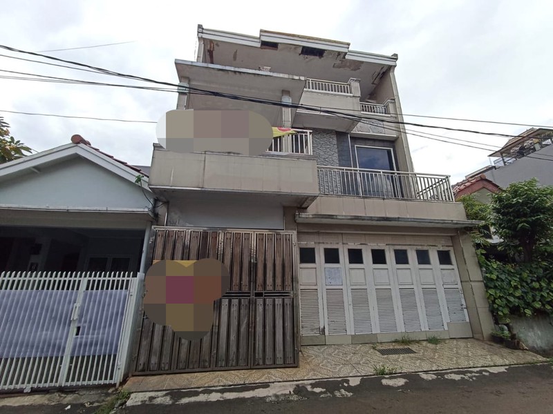 Rumah Bagus Di Perum Griya Satwika Ciputat Tangerang Selatan