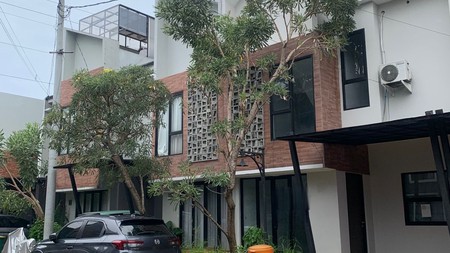 Rumah Bagus Di Arosa Residence Pondok Ranji Tangerang Selatan