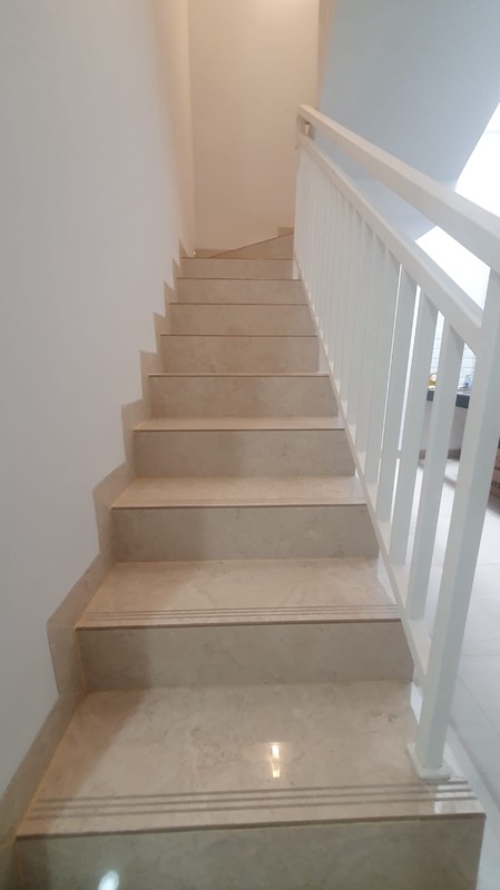 Rumah Bagus Di Arosa Residence Pondok Ranji Tangerang Selatan