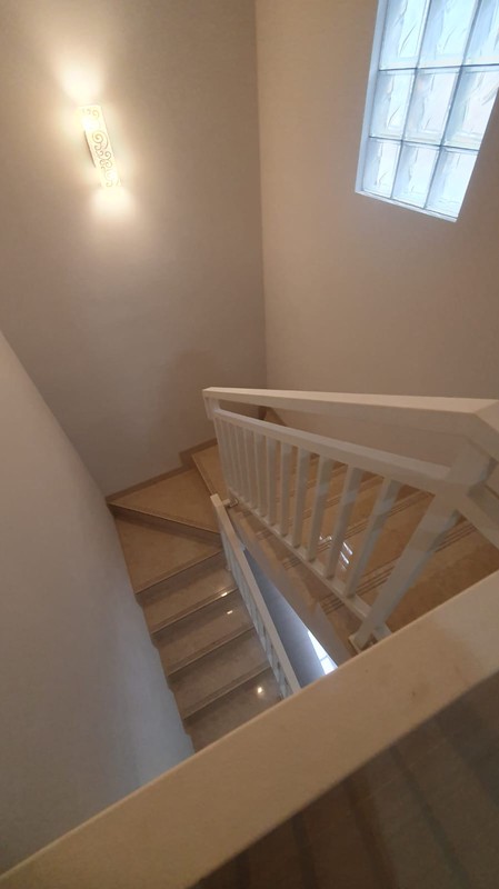 Rumah Bagus Di Arosa Residence Pondok Ranji Tangerang Selatan