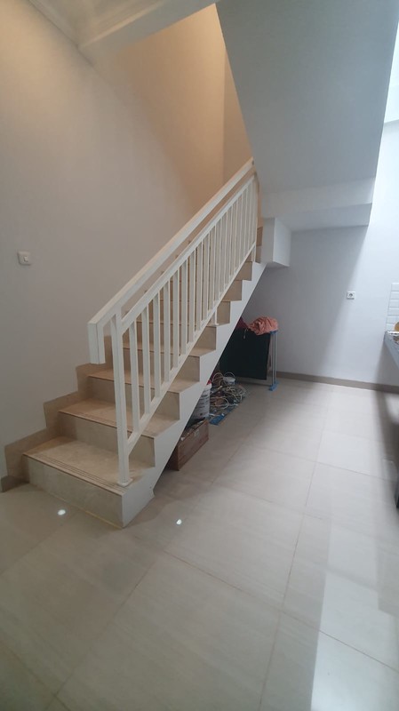 Rumah Bagus Di Arosa Residence Pondok Ranji Tangerang Selatan