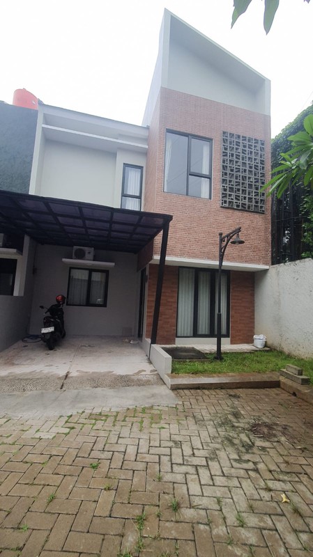 Rumah Bagus Di Arosa Residence Pondok Ranji Tangerang Selatan