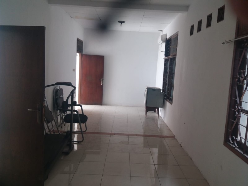 Ruang Usaha Siap Pakai Di Jl WR Supratman Pondok Ranji Tangerang Selatan