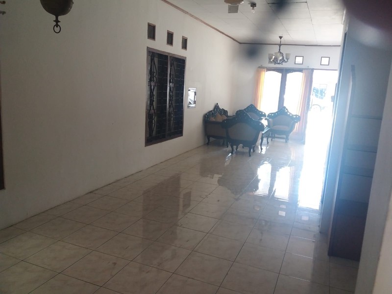 Ruang Usaha Siap Pakai Di Jl WR Supratman Pondok Ranji Tangerang Selatan