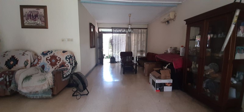 Rumah Luas Dilokasi Sangat Strategis Ulujami Raya, Near Gate tol