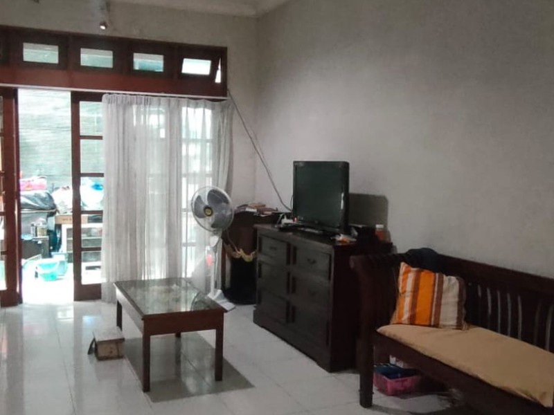 Rumah 2 Lantai Lokasi Strategis di Gandaria Cilandak Jaksel