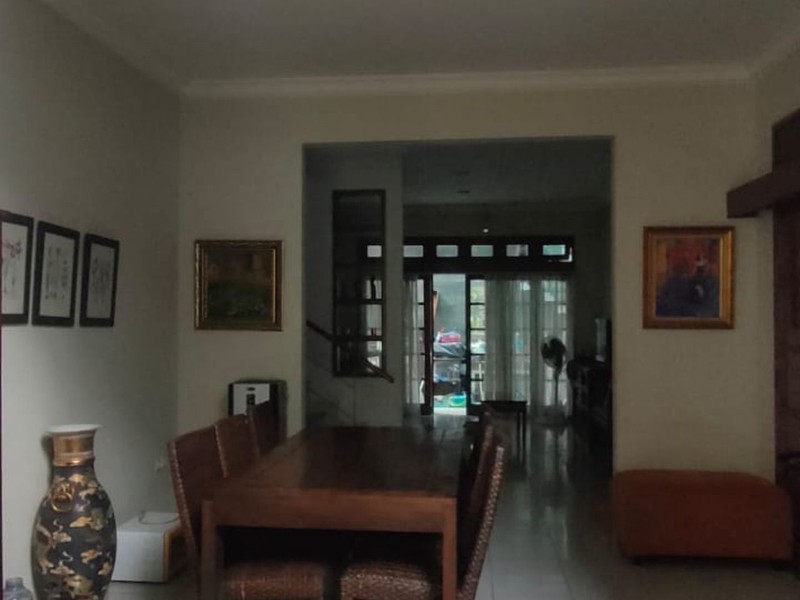 Rumah 2 Lantai Lokasi Strategis di Gandaria Cilandak Jaksel