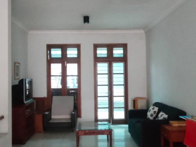 Rumah 2 Lantai Lokasi Strategis di Gandaria Cilandak Jaksel