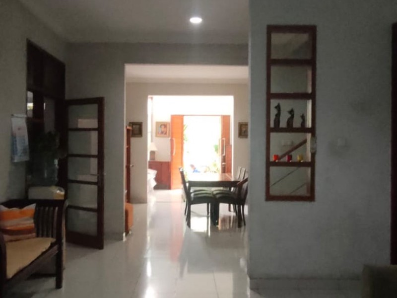 Rumah 2 Lantai Lokasi Strategis di Gandaria Cilandak Jaksel