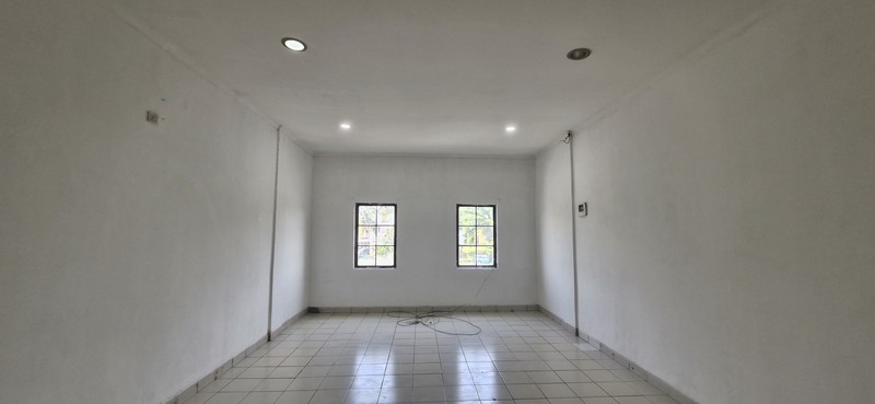 Ruko Rapi 2 Lantai Hadap Boulevard Kota Wisata