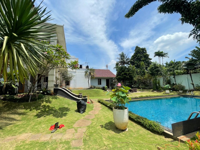  Dijual Rumah Mewah Siap Huni di Jalan Bango Pondok Labu