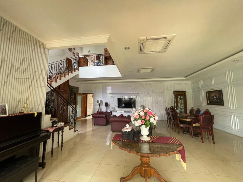  Dijual Rumah Mewah Siap Huni di Jalan Bango Pondok Labu