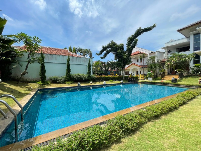  Dijual Rumah Mewah Siap Huni di Jalan Bango Pondok Labu