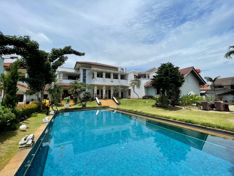  Dijual Rumah Mewah Siap Huni di Jalan Bango Pondok Labu