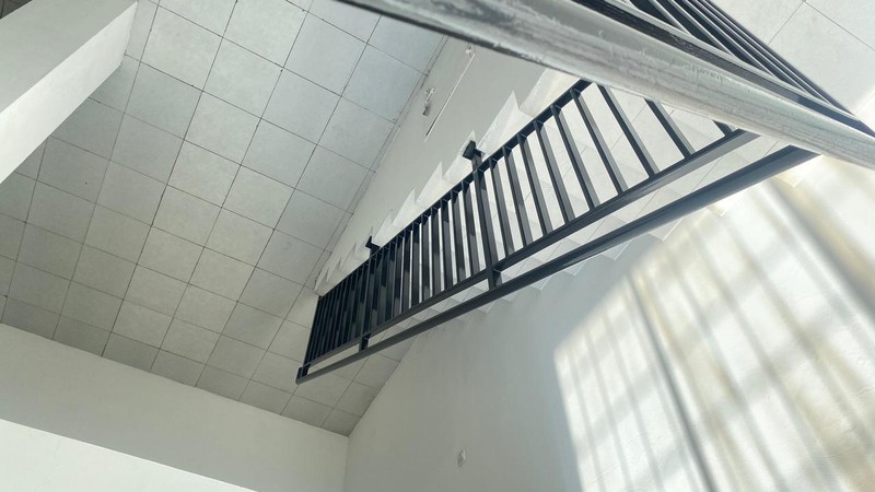 Ruko Disewa - Lokasi Strategis di Cinere