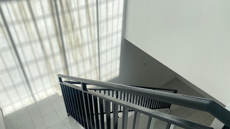 Ruko Disewa - Lokasi Strategis di Cinere