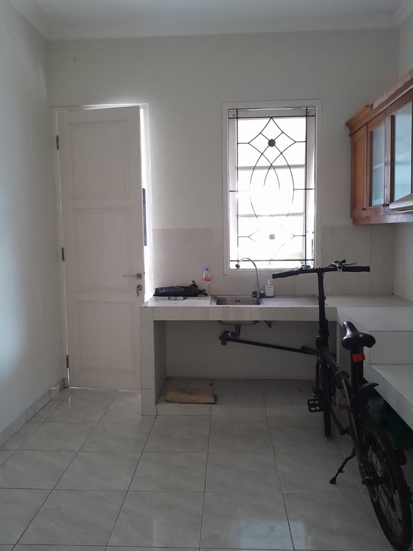 Rumah Bagus,siap huni,dalam cluster di Bintaro Jaya 9