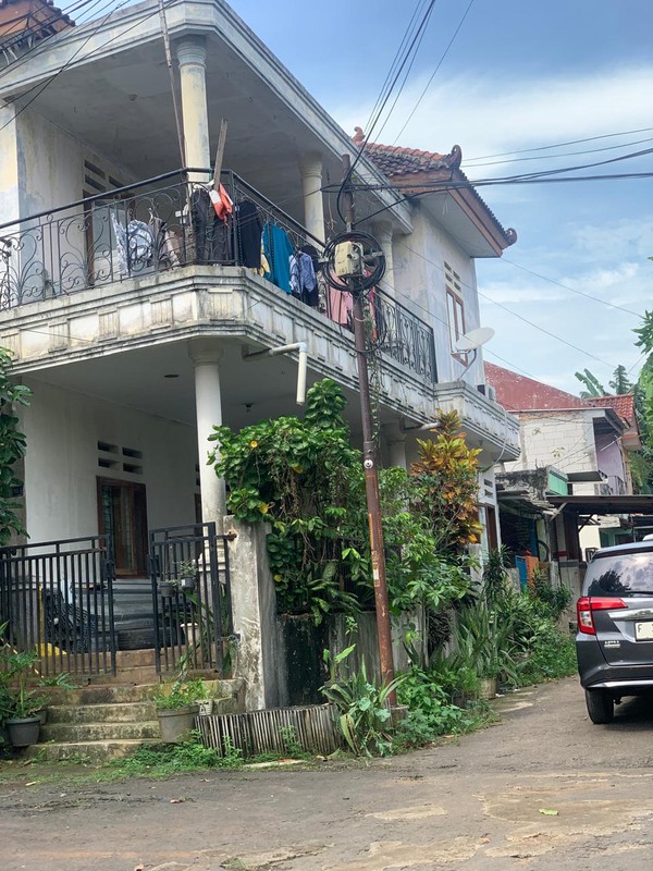 Rumah 2 Lantai Hoek di Duta Mekarsari Cilengsi