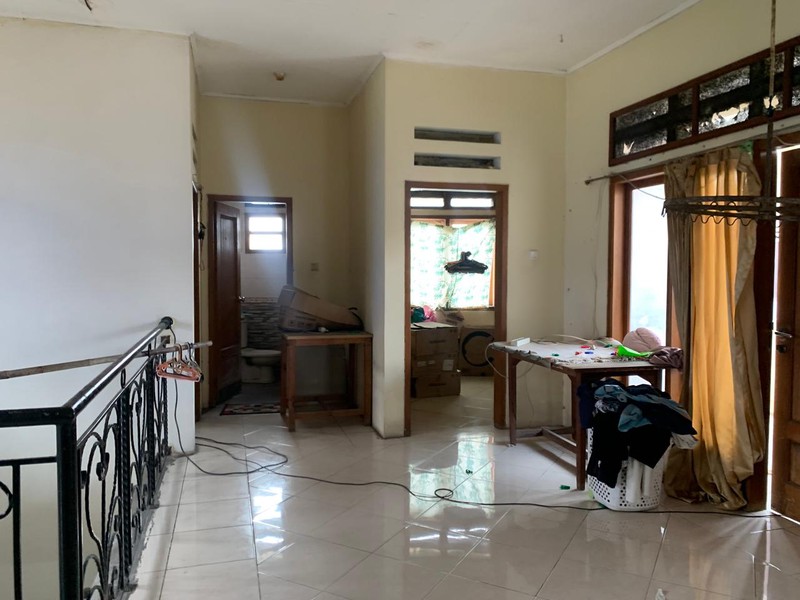 Rumah 2 Lantai Hoek di Duta Mekarsari Cilengsi