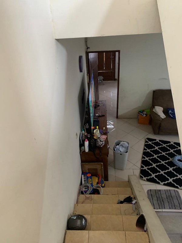 Rumah 2 Lantai Hoek di Duta Mekarsari Cilengsi