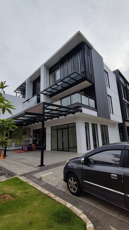 Flash Sale. Ruko mewah Hampton Avenue, Gading Serpong