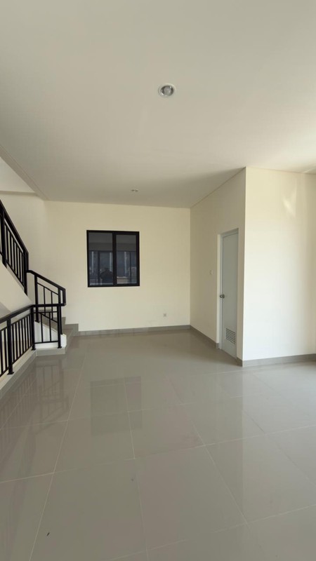 Flash Sale. Ruko mewah Hampton Avenue, Gading Serpong