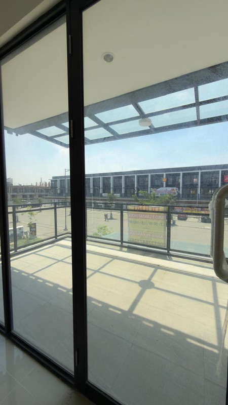 Flash Sale. Ruko mewah Hampton Avenue, Gading Serpong