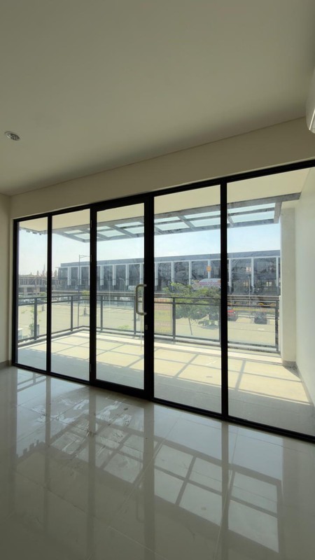 Flash Sale. Ruko mewah Hampton Avenue, Gading Serpong