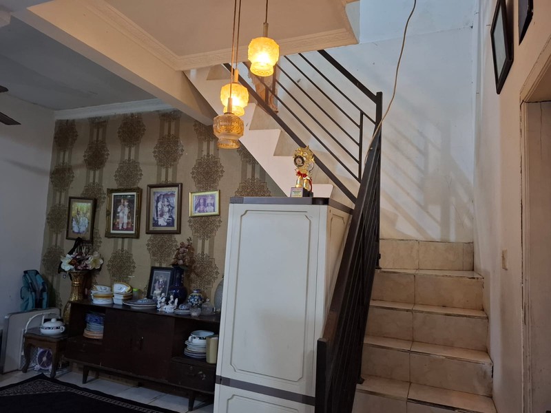 Rumah Nyaman & Strategis di Setu Indah - Siap Huni & Harga Menarik!