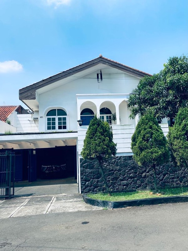 Rumah Hitung Tanah Area Cipete