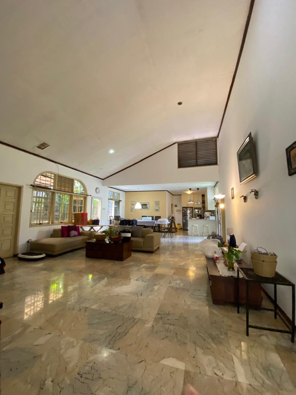 Rumah Hitung Tanah Area Cipete