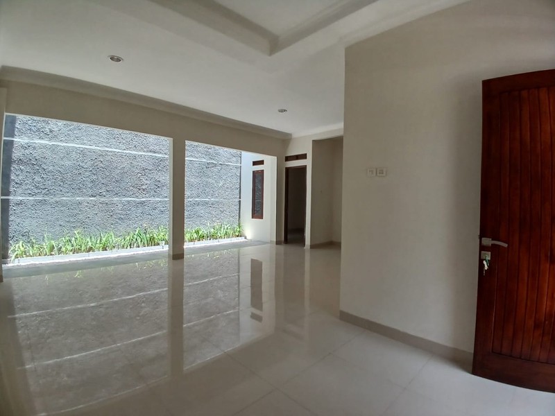 Rumah keamanan 24 jam,aman,nyaman,lingkungan bersih di Bintaro Jaya 9