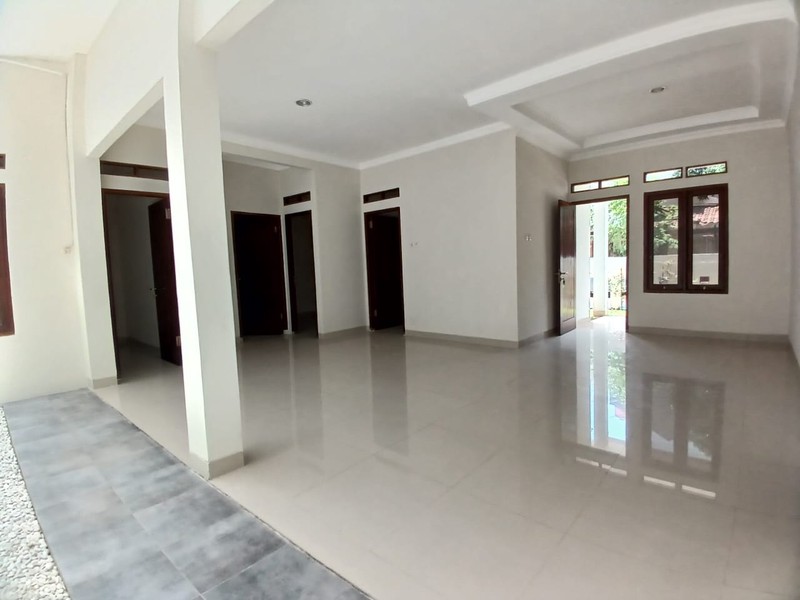 Rumah keamanan 24 jam,aman,nyaman,lingkungan bersih di Bintaro Jaya 9