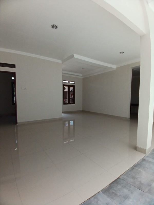 Rumah keamanan 24 jam,aman,nyaman,lingkungan bersih di Bintaro Jaya 9