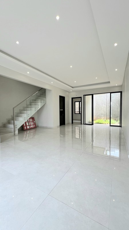 Dijual Rumah Baru Bangunan Mandiri  Vanya Park Azura BSD City, Cakep, Siap Huni