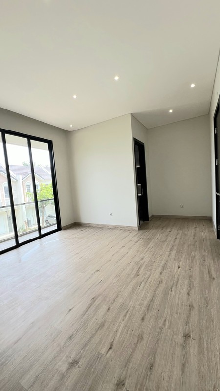 Dijual Rumah Baru Bangunan Mandiri  Vanya Park Azura BSD City, Cakep, Siap Huni