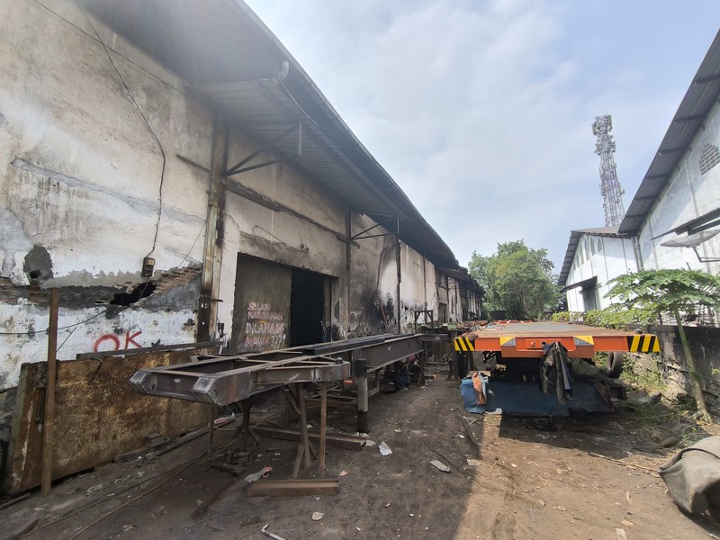 Dijual 1 Hektar Gudang Raya Margomulyo Surabaya - Strategis Lokasi Bagus - Akses Kontainer