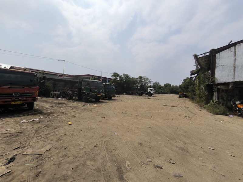 Dijual 1 Hektar Gudang Raya Margomulyo Surabaya - Strategis Lokasi Bagus - Akses Kontainer