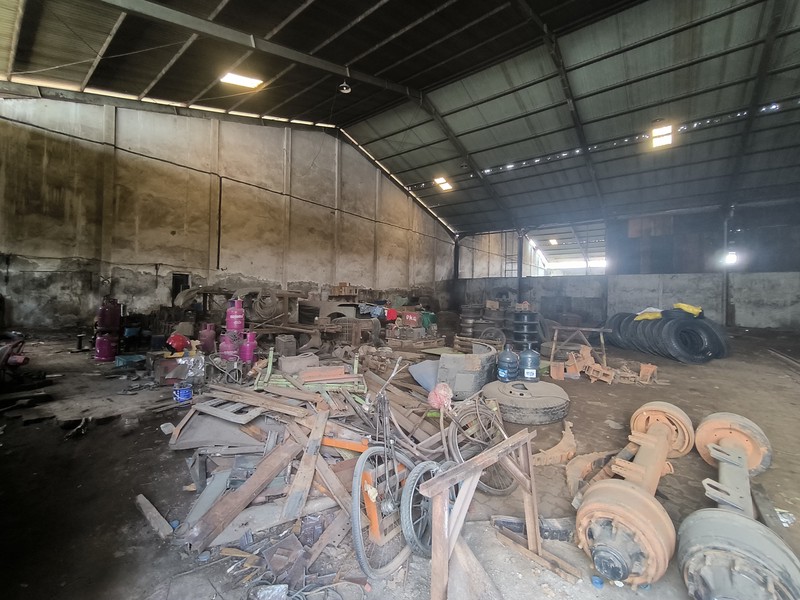 Dijual 1 Hektar Gudang Raya Margomulyo Surabaya - Strategis Lokasi Bagus - Akses Kontainer