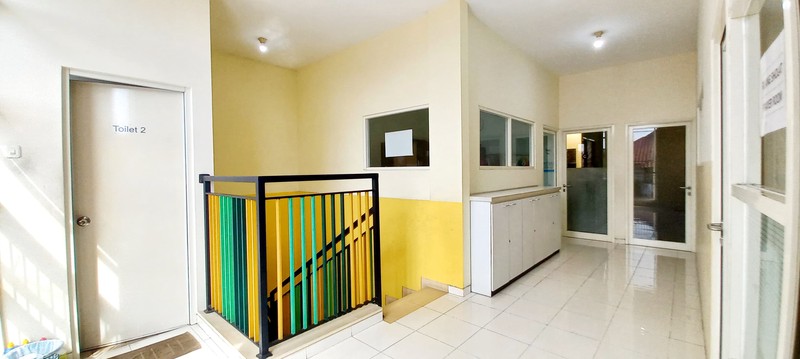 Jual RUMAH Babatan Pratama bisa Untuk Kantor Wiyung