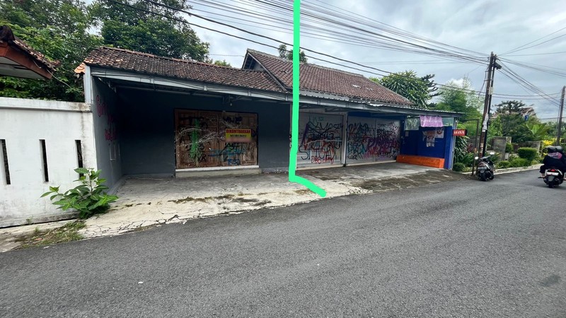 Disewakan Ruko di Jalan Ramai Dekat JIH & Pakuwon, Ideal untuk Usaha Anda