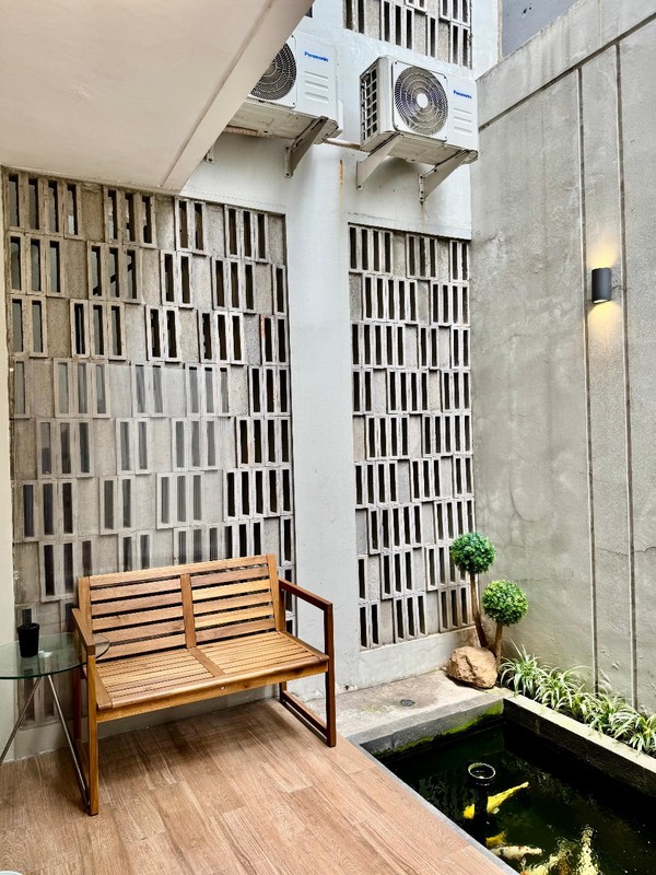 Dijual Rumah Semi Furnished 2 Lantai di Discovery Terra Bintaro Jaya. Bebas Banjir. Jaminan Sewa 1 tahun.