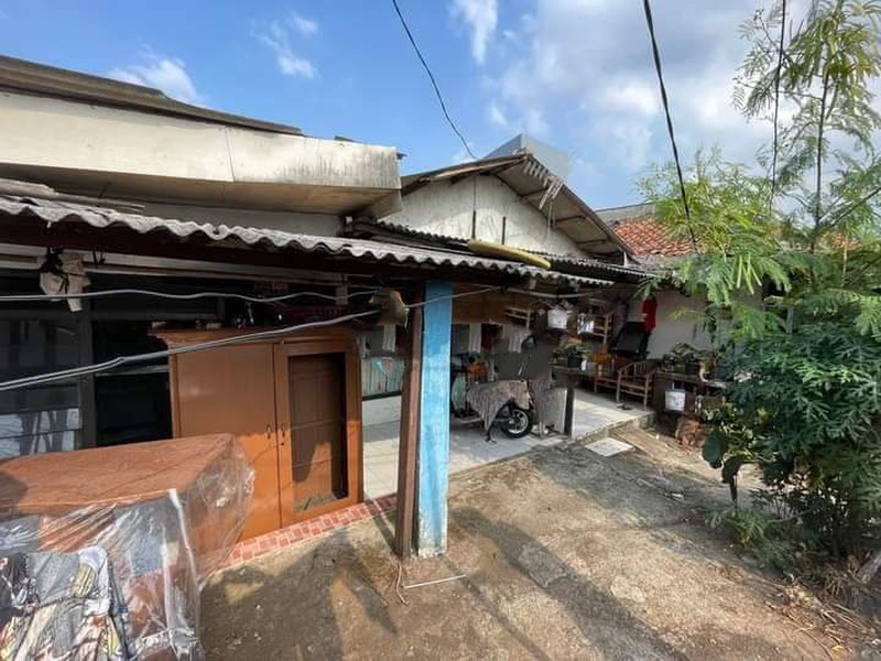 For Sale! Rumah Hitung Tanah di Rempoa - 3 Kontrakan+1 Rumah Induk!
