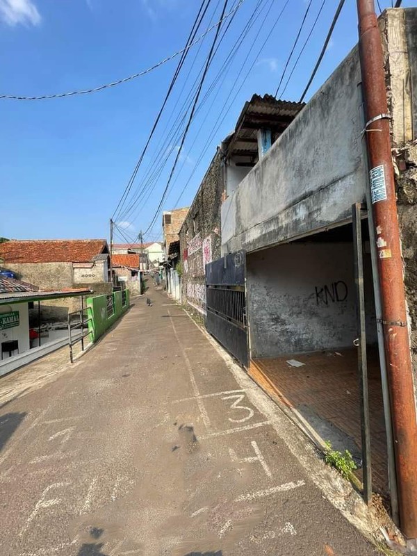 For Sale! Rumah Hitung Tanah di Rempoa - 3 Kontrakan+1 Rumah Induk!