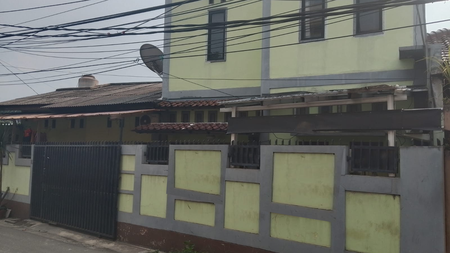 Rumah Siap Huni dengan Hunian Nyaman dan Asri Lokasi Strategis di Pinggir Jalan di Pondok Aren