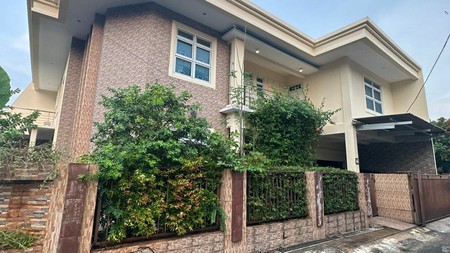 Dijual Rumah Mewah Posisi Hoek Lokasi Di Pejaten, Jakarta Selatan