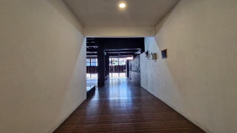 Dijual Rumah Ex Cafe Lokasi Strategis Cocok Untuk Usaha Atau Hunian Di Pasar Minggu, Jakarta Selatan