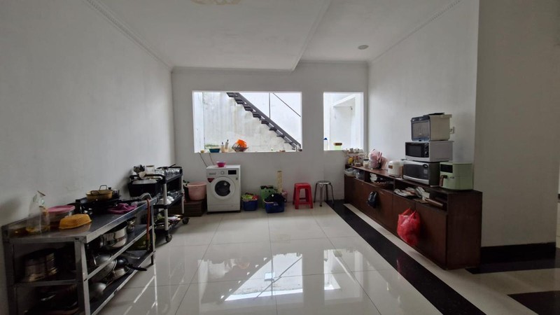 Dijual Rumah Ex Cafe Lokasi Strategis Cocok Untuk Usaha Atau Hunian Di Pasar Minggu, Jakarta Selatan