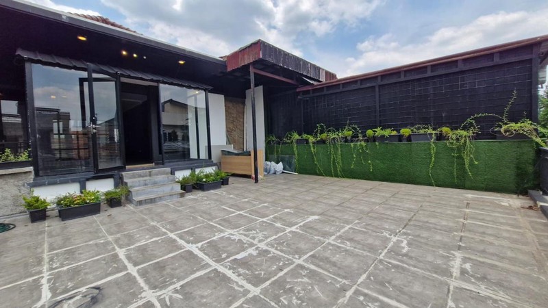 Dijual Rumah Cocok Untuk Usaha Lokasi Strategis Di Jatipadang, Pasar Minggu, Jakarta Selatan